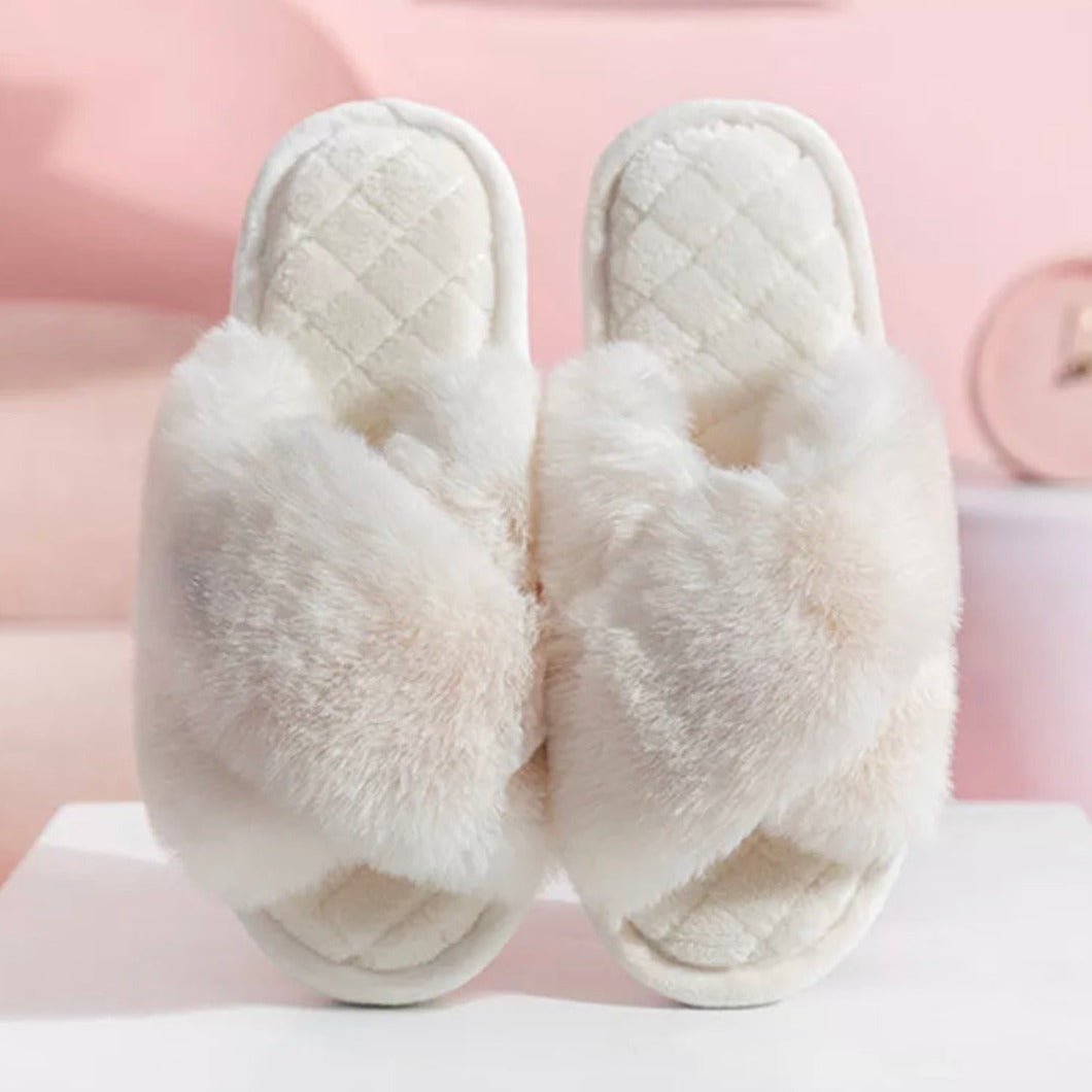 Ladies Fluffy Slippers – Little Gift Project