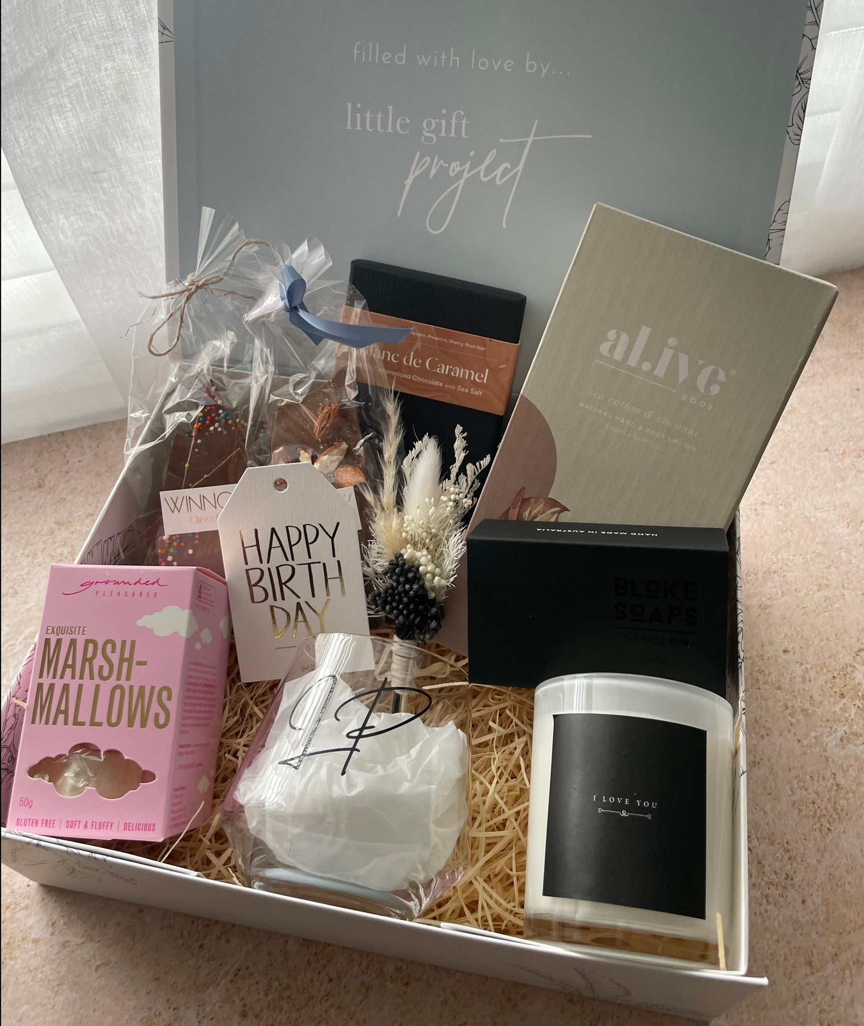 Personalised Palm Gift Box (inc name, ribbon, wood wool filling + FREE Gift Tag)