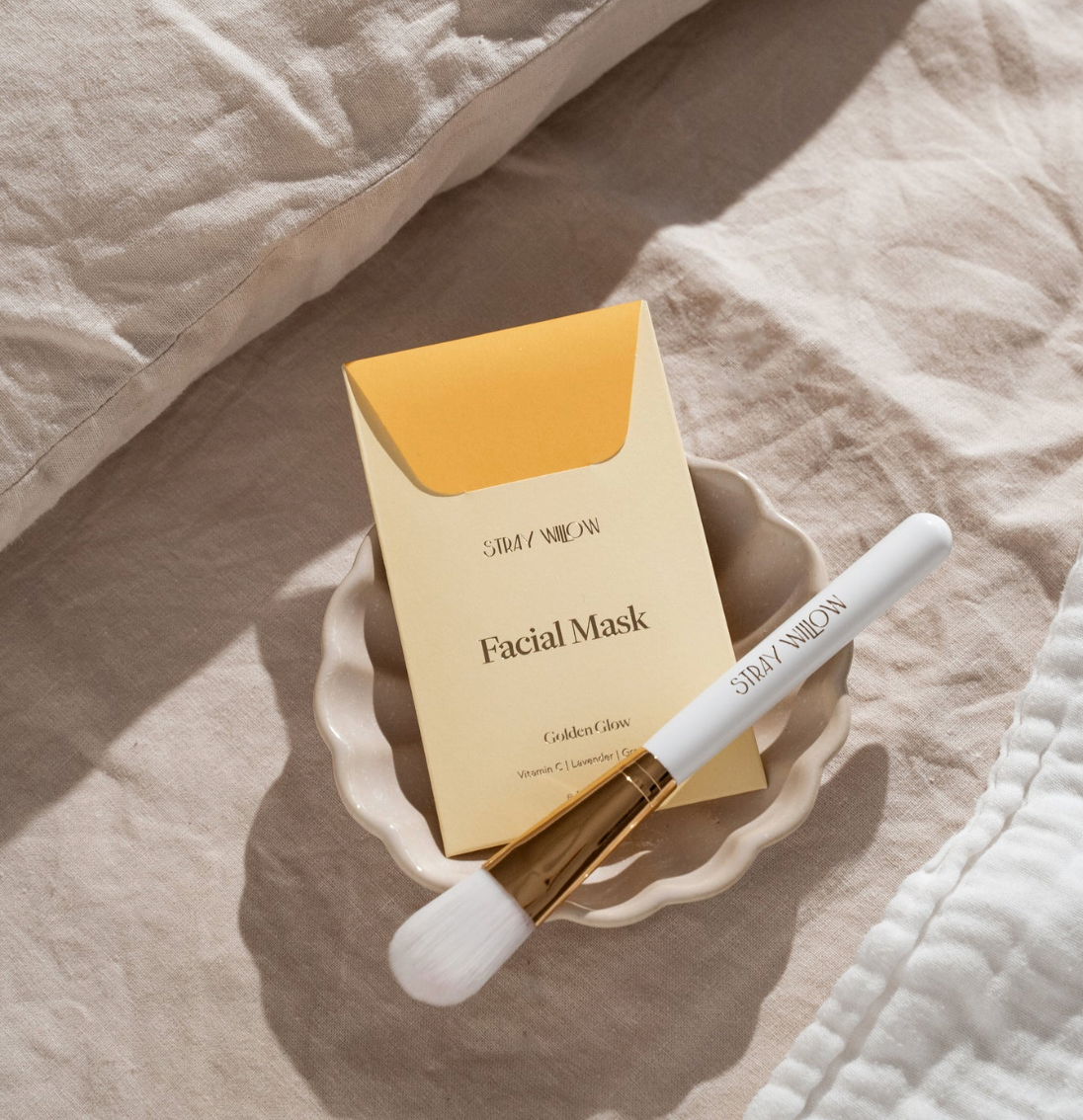 Stray Willow Golden Glow Face Mask