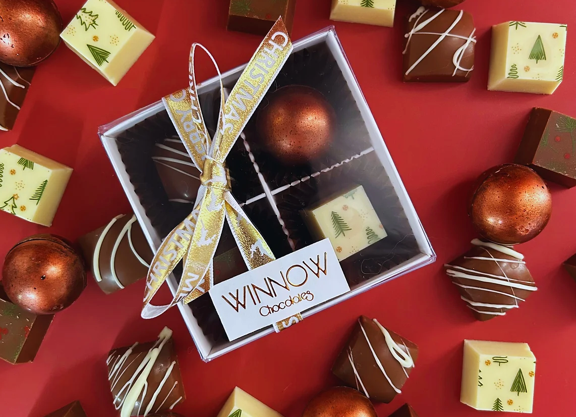 Winnow Xmas Bon Bons 4pk